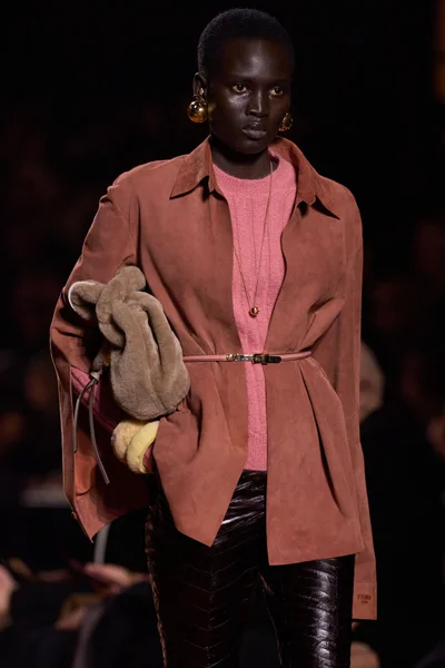 Look 65